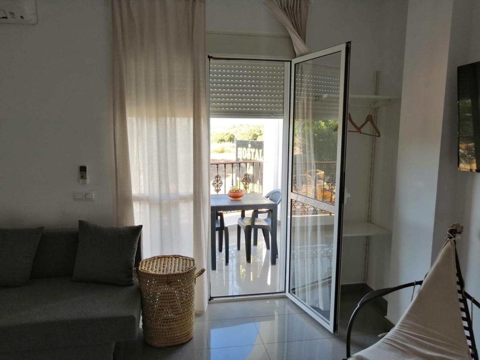 Hostal La Tarayuela Barbate Exterior photo